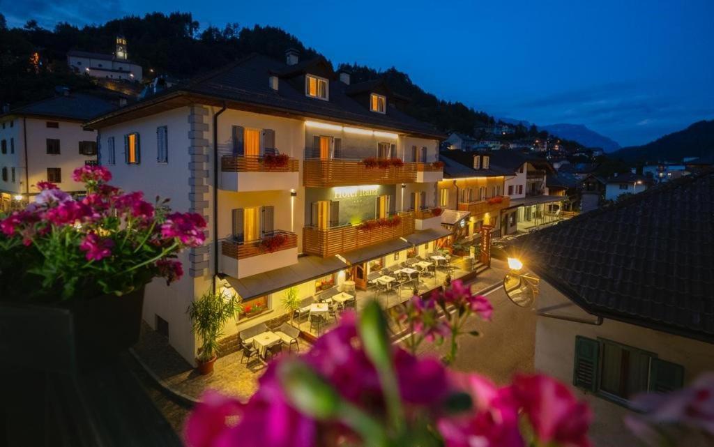 Hotel Italia Castello-Molina di Fiemme Εξωτερικό φωτογραφία