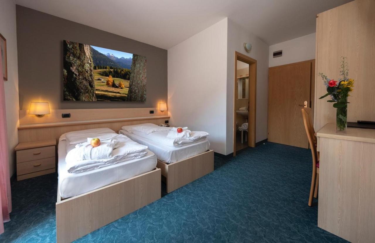 Hotel Italia Castello-Molina di Fiemme Εξωτερικό φωτογραφία