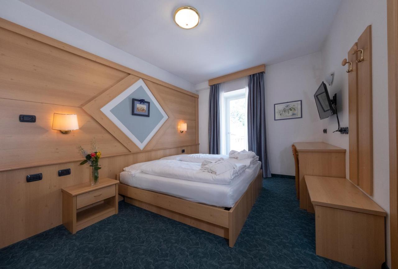 Hotel Italia Castello-Molina di Fiemme Εξωτερικό φωτογραφία