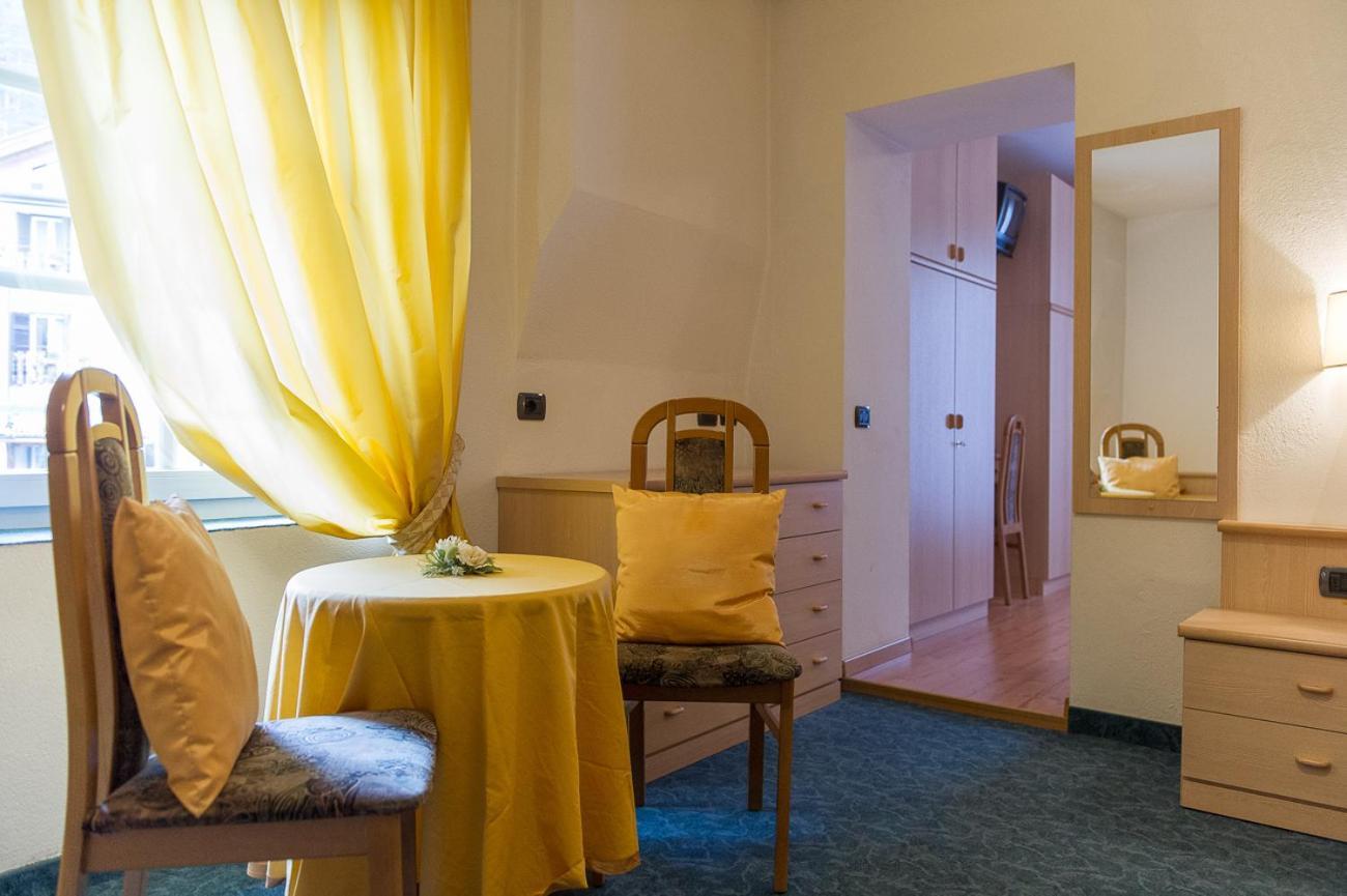 Hotel Italia Castello-Molina di Fiemme Εξωτερικό φωτογραφία