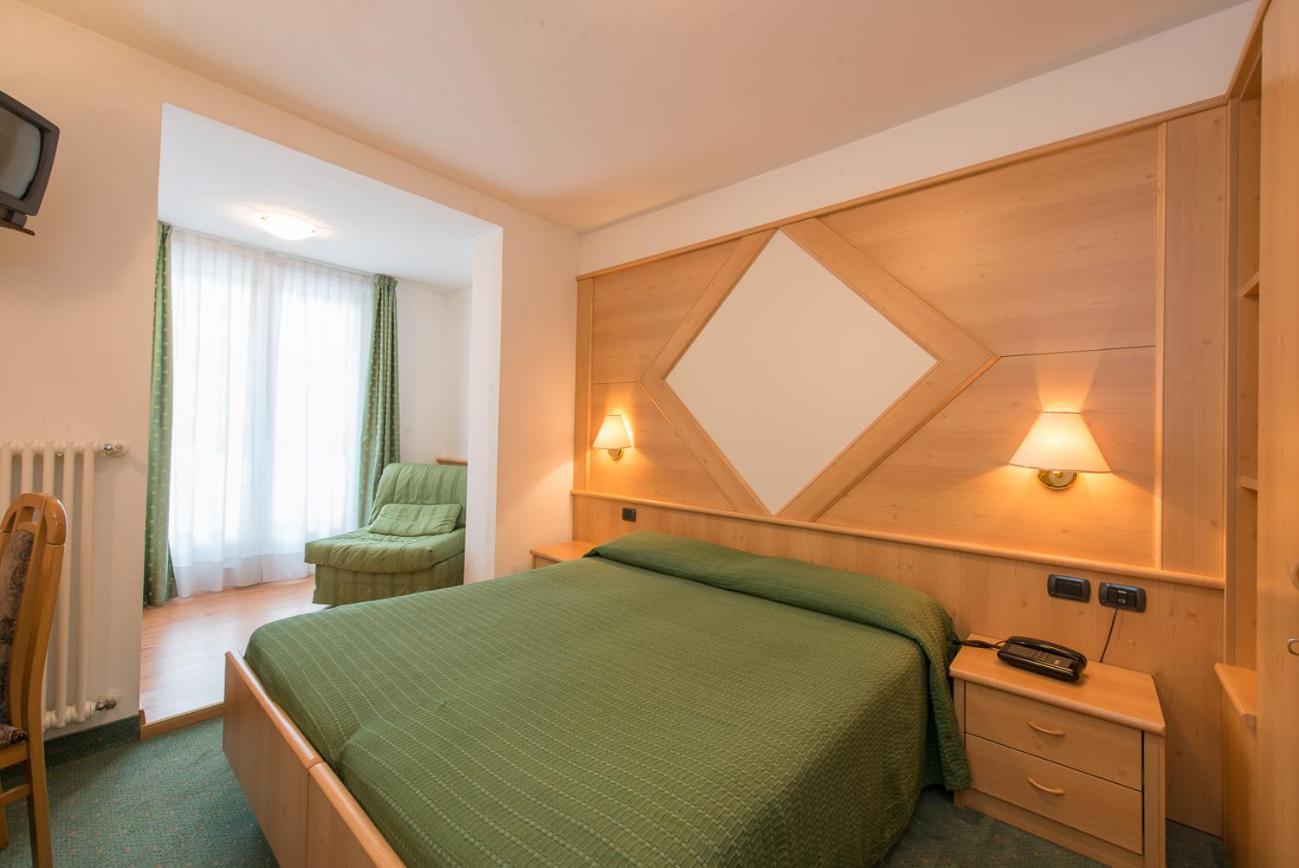 Hotel Italia Castello-Molina di Fiemme Εξωτερικό φωτογραφία